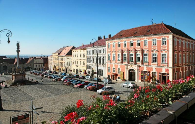 Garden apartments Znojmo Buitenkant foto